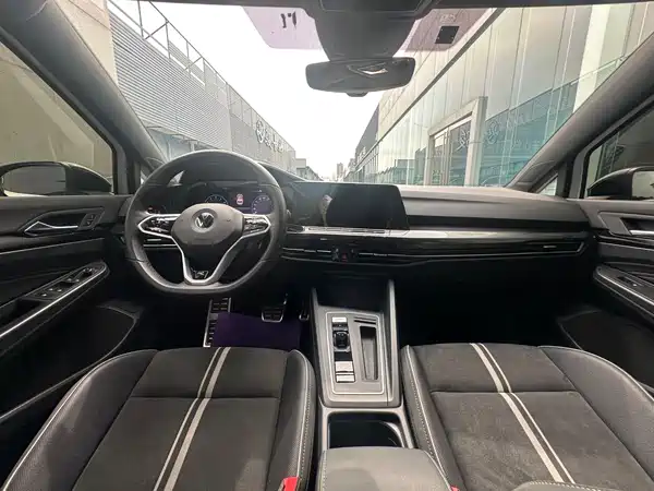 Volkswagen Golf 2022