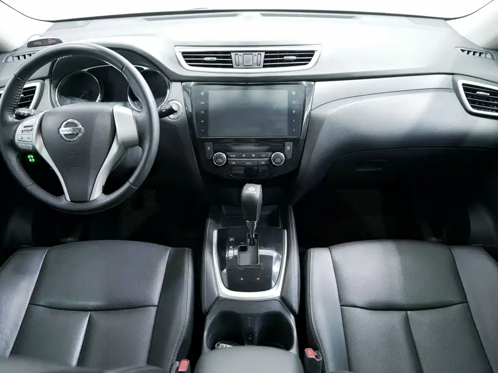 Nissan X-Trail 2015