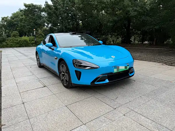 Xiaomi SU7 2024
