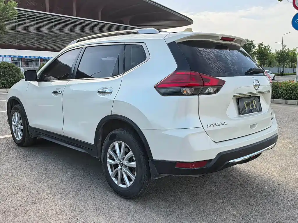 Nissan X-Trail 2019 — фото 9