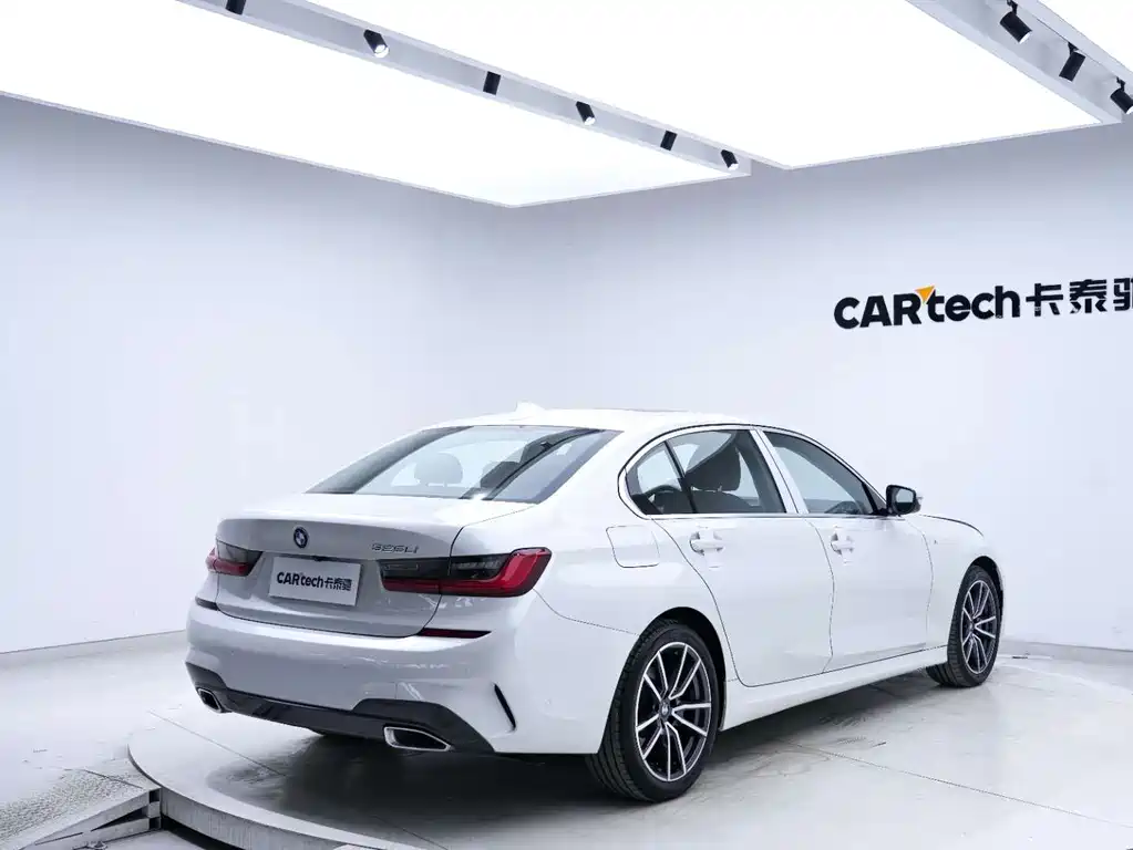 BMW 3 Series 2021 — фото 11