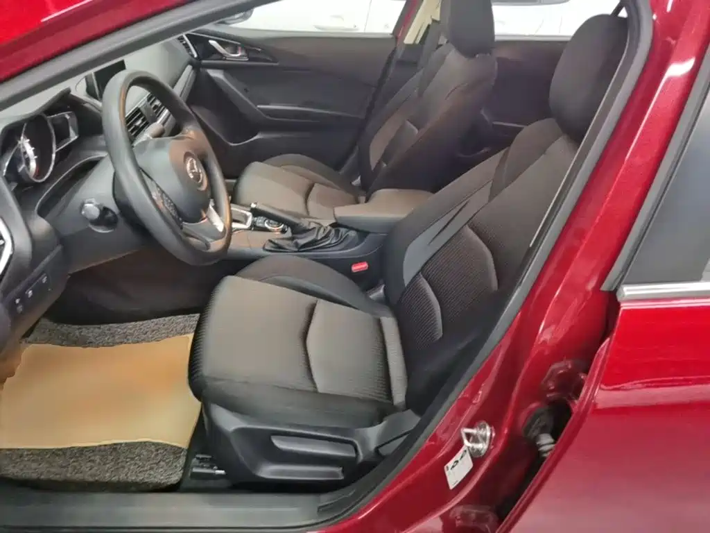 Mazda 3 Axela 2015 — фото 15