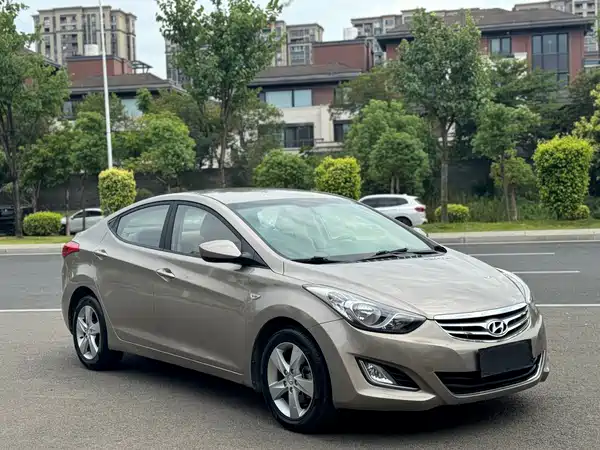 Hyundai Elantra Langdong 2014