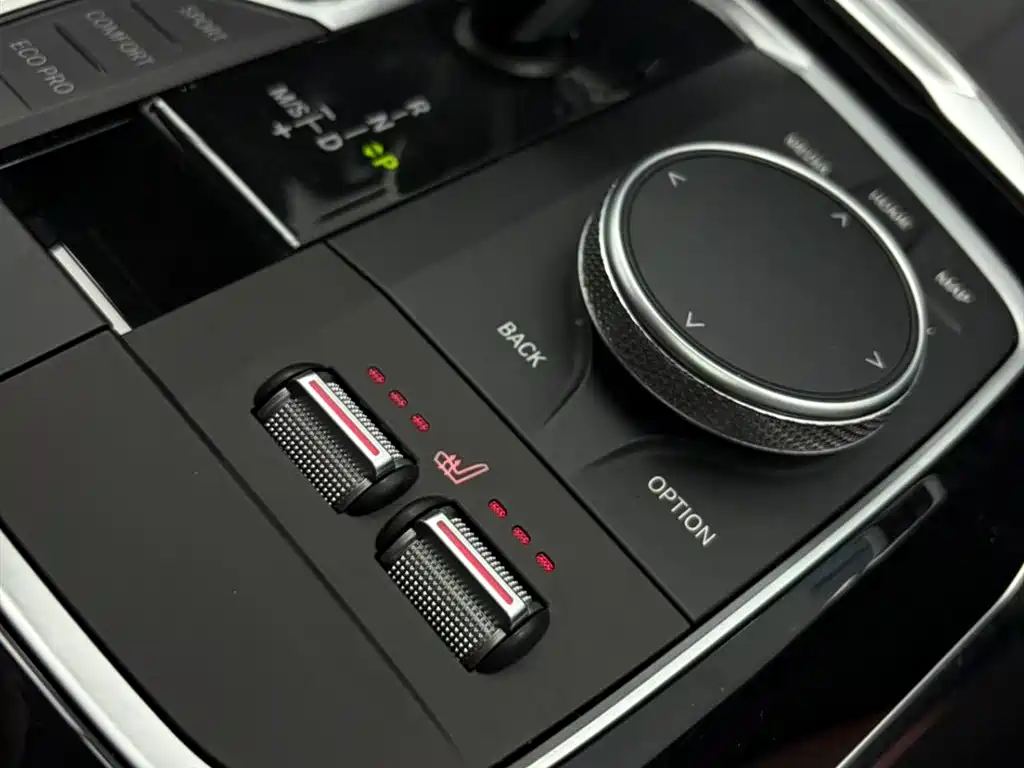 BMW 3 Series 2022 — фото 19