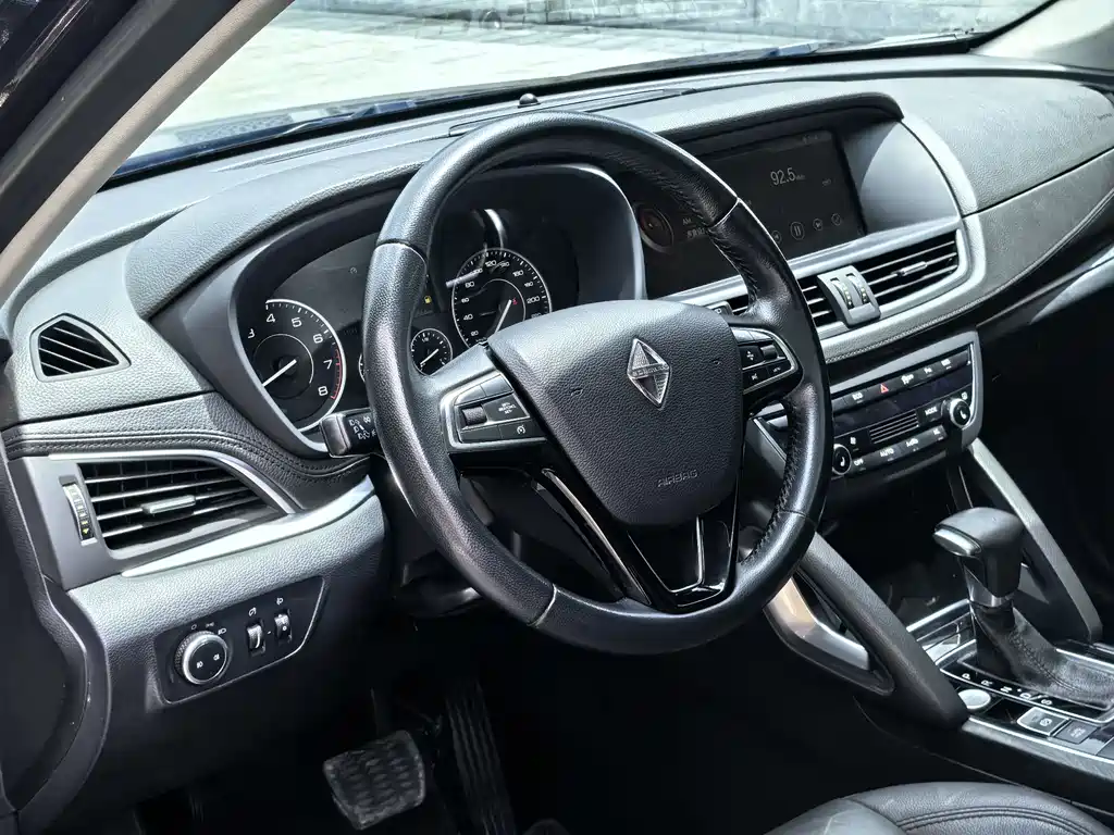 Borgward BX7 2019 — фото 21