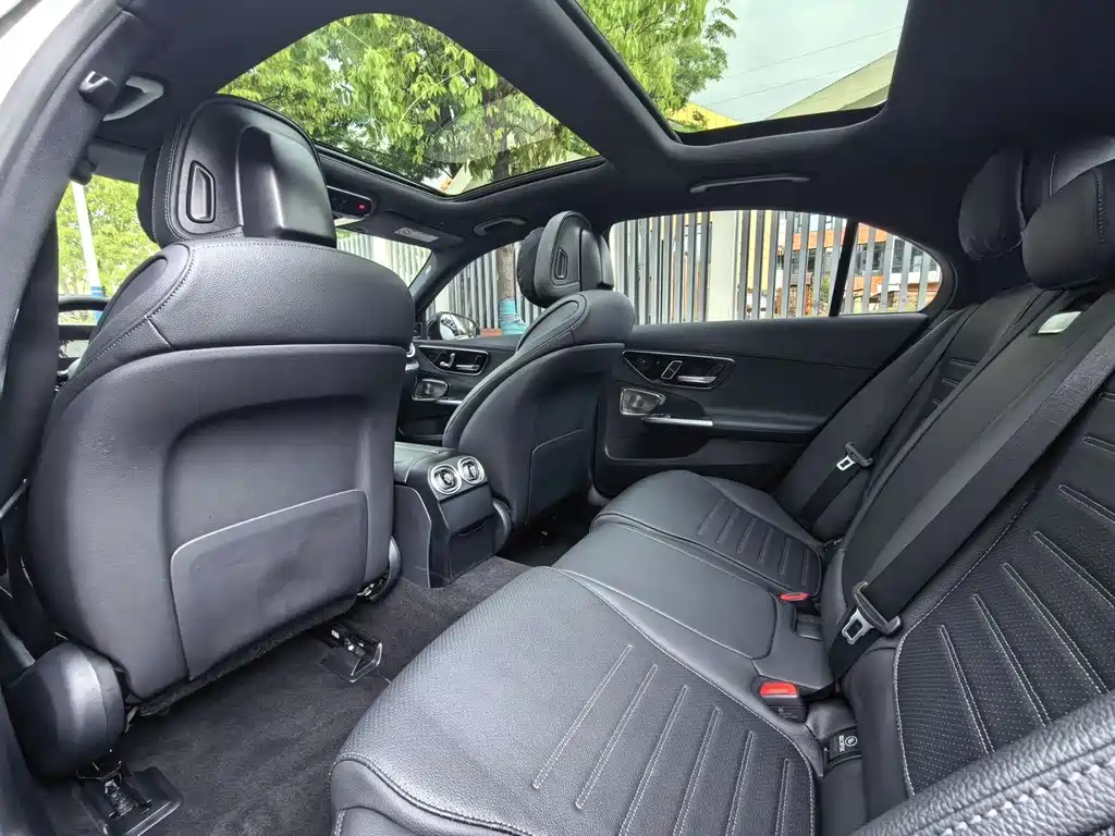 Mercedes-Benz C-Class 2023