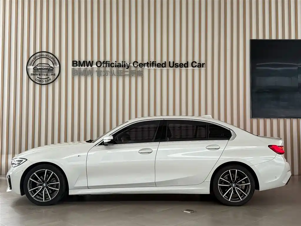 BMW 3 Series 2021