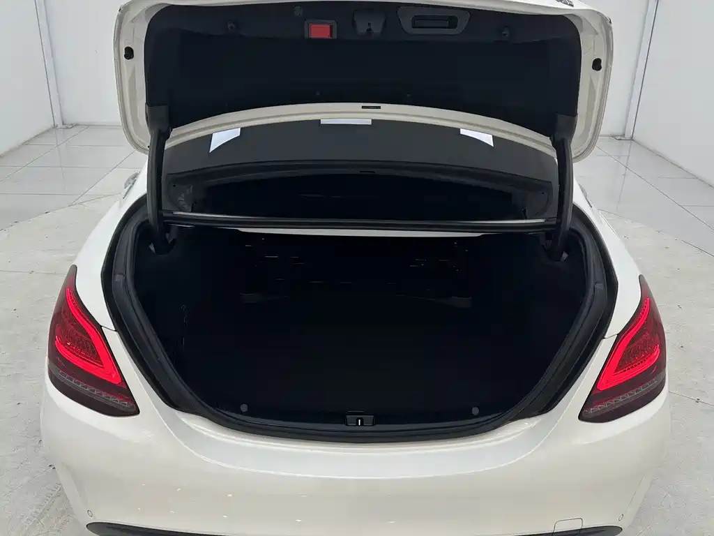 Mercedes-Benz C-Class 2021 — фото 15