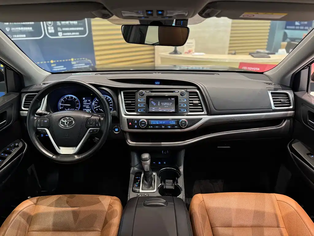 Toyota Highlander 2021 — фото 13