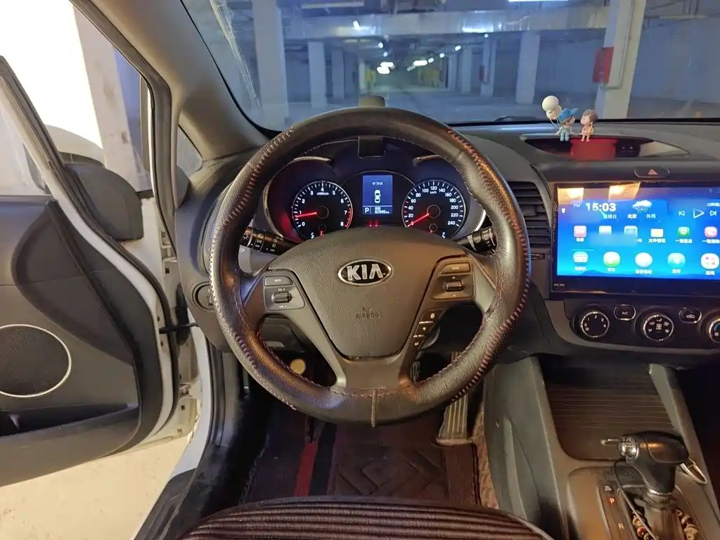 Kia K3 2015