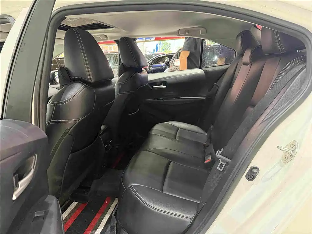 Toyota Corolla 2020 — фото 10