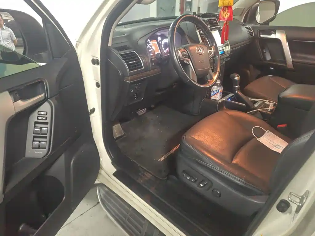 Toyota Prado 2018 — фото 14
