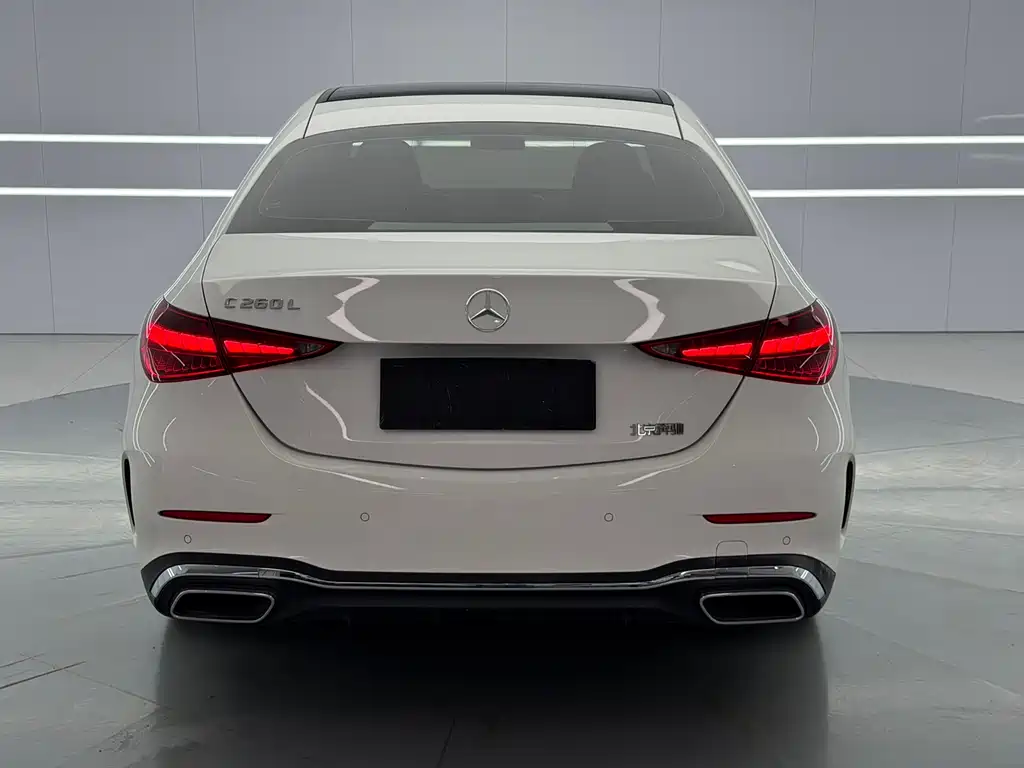 Mercedes-Benz C-Class 2024 — фото 6
