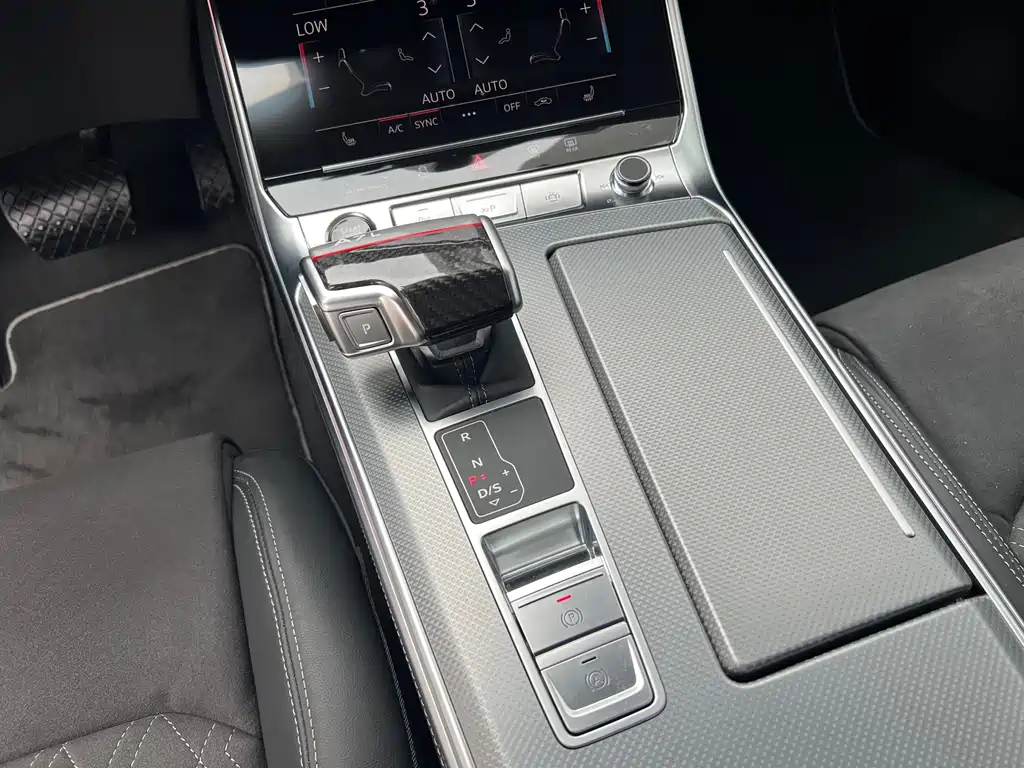Audi A7L 2025 — фото 11