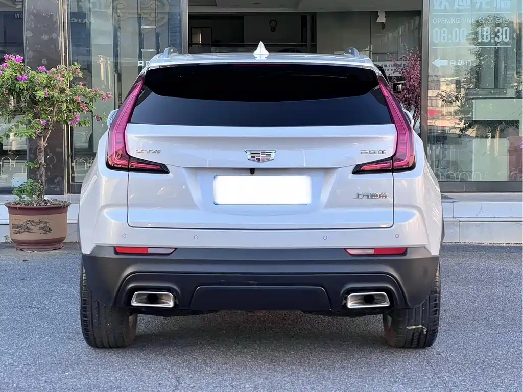 Cadillac XT4 2020 — фото 6