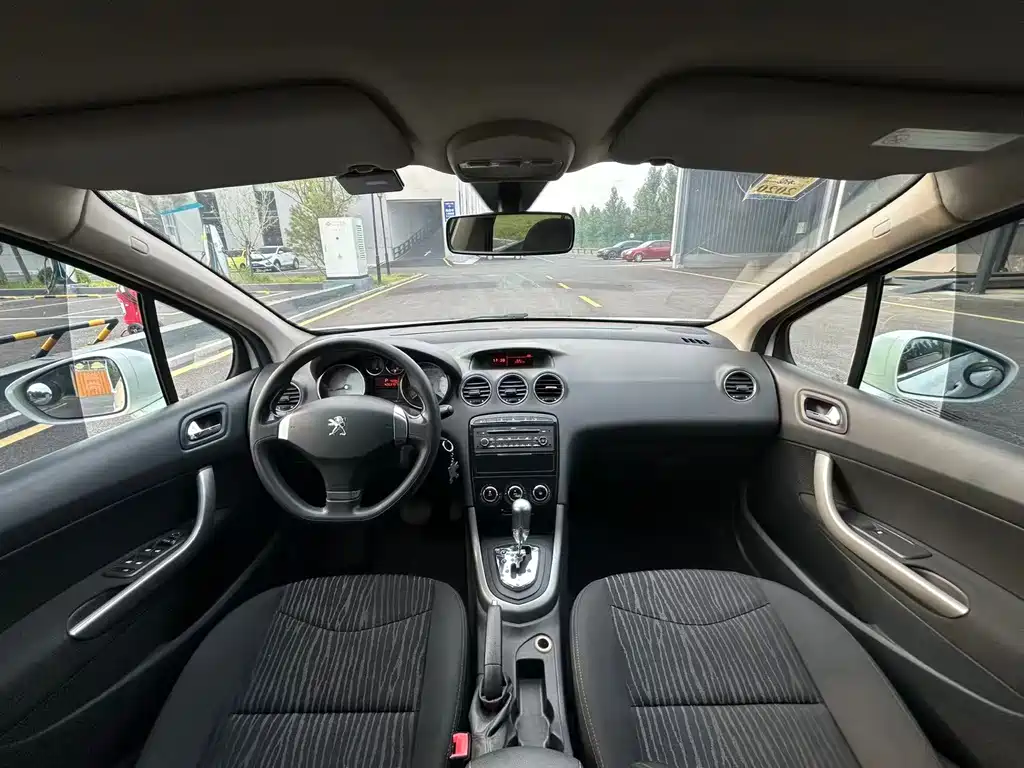 Peugeot 408 2013
