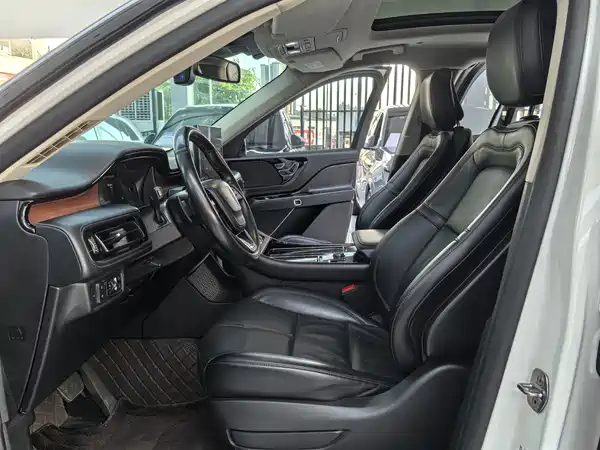 Lincoln Aviator 2023