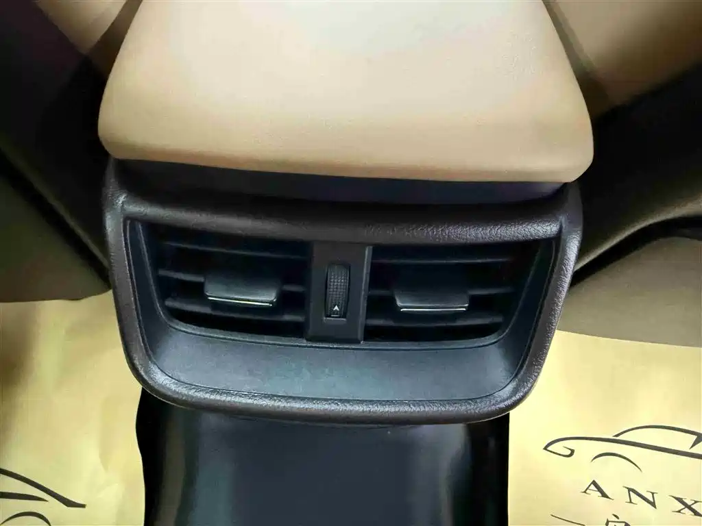 Lexus ES 2020 — фото 16