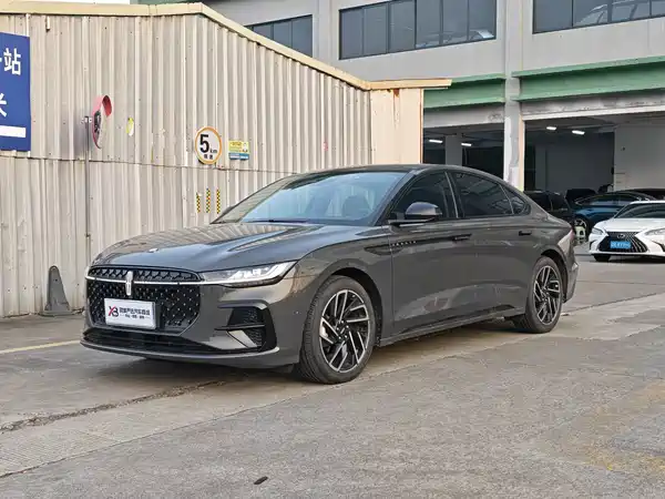 Lincoln Z 2022
