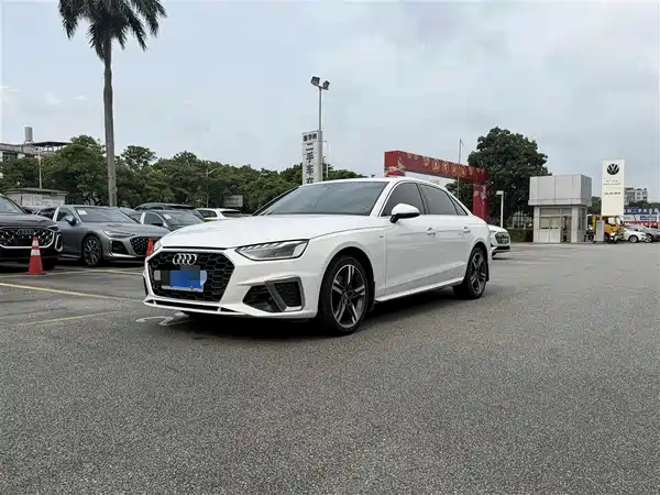 Audi A4L 2021