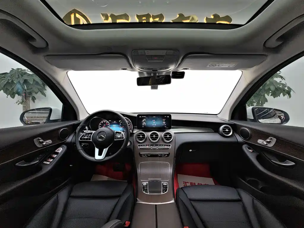 Mercedes-Benz GLC 2020 — фото 27