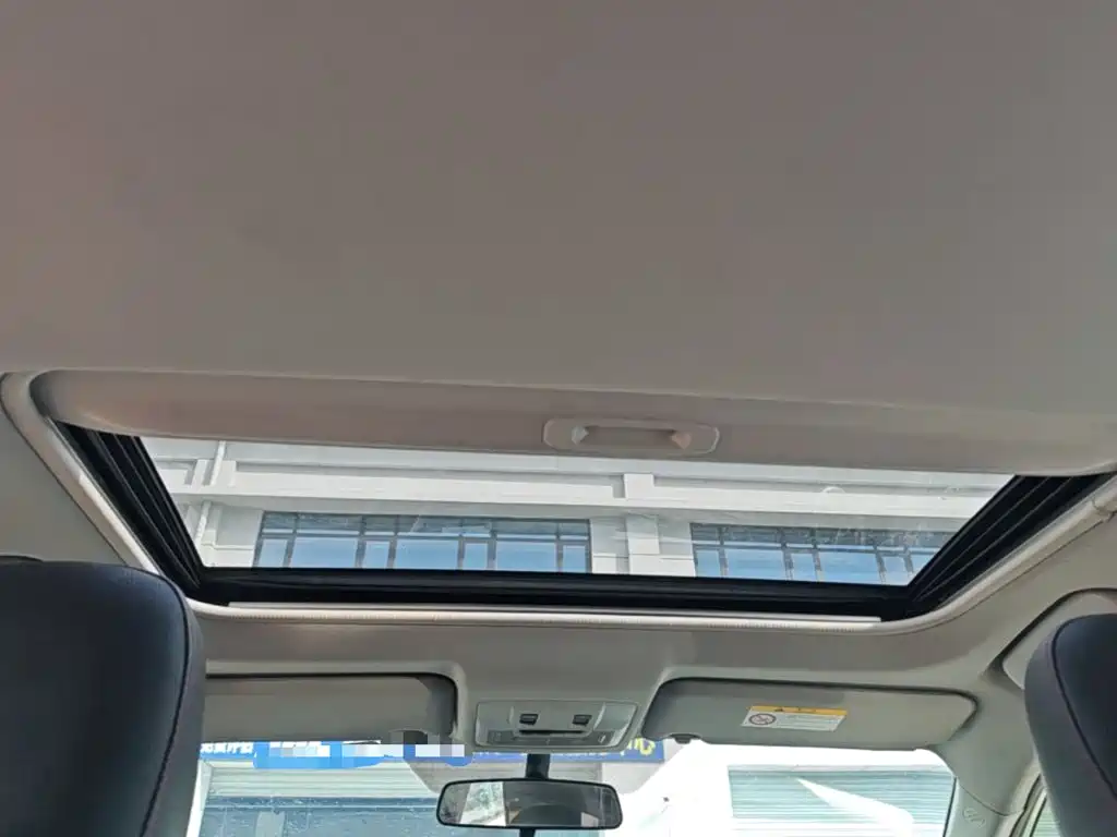 Toyota RAV4 2016 — фото 18