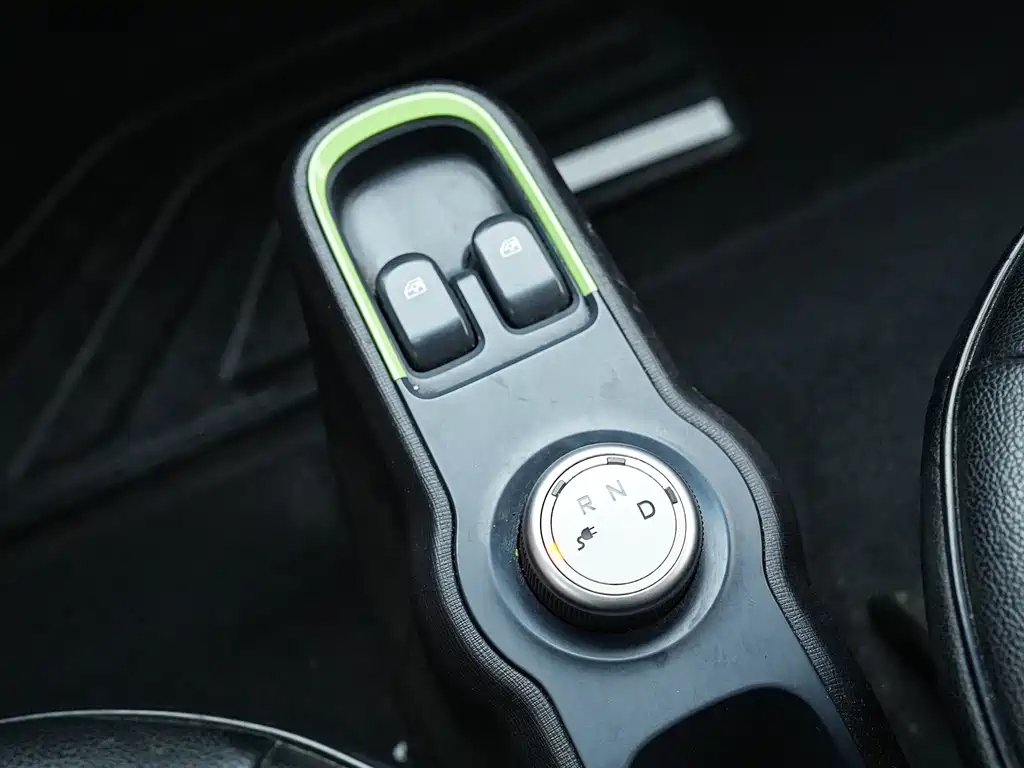 Baojun E100 2019