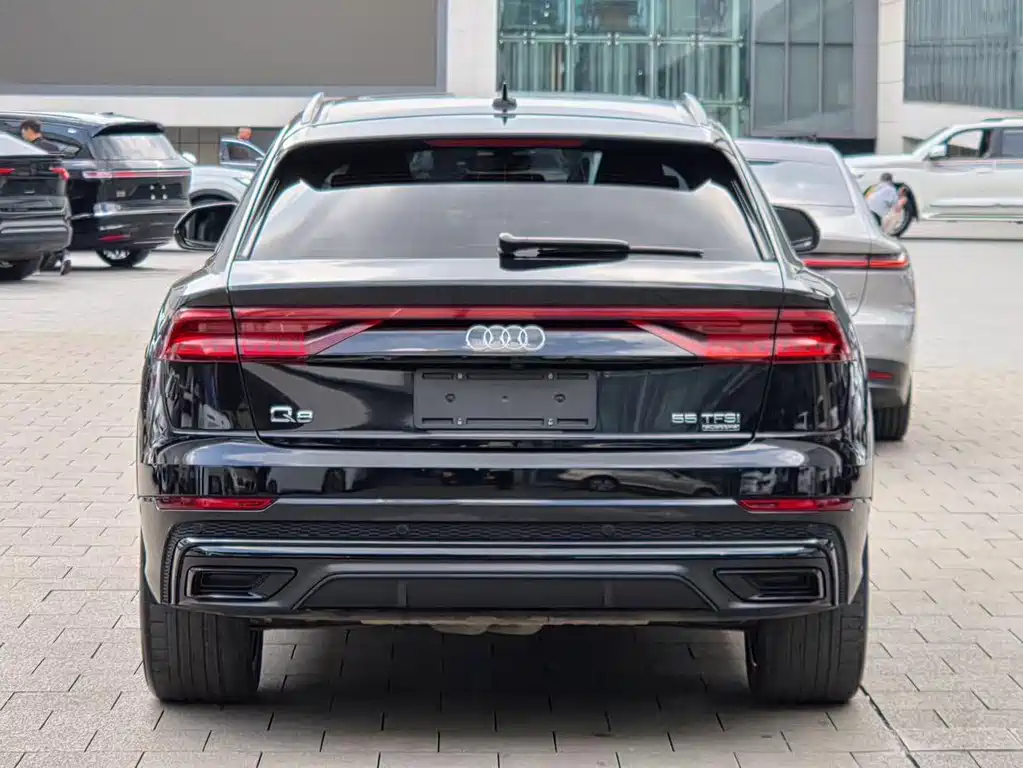 Audi Q8 2020 — фото 10