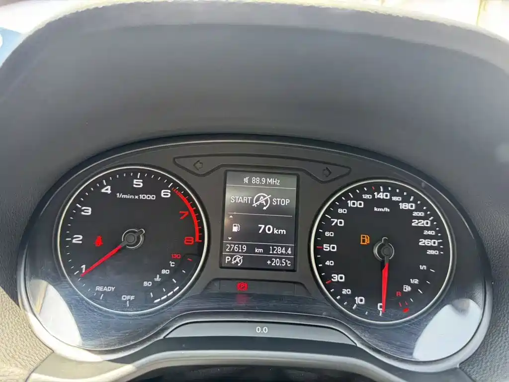 Audi Q2L 2021
