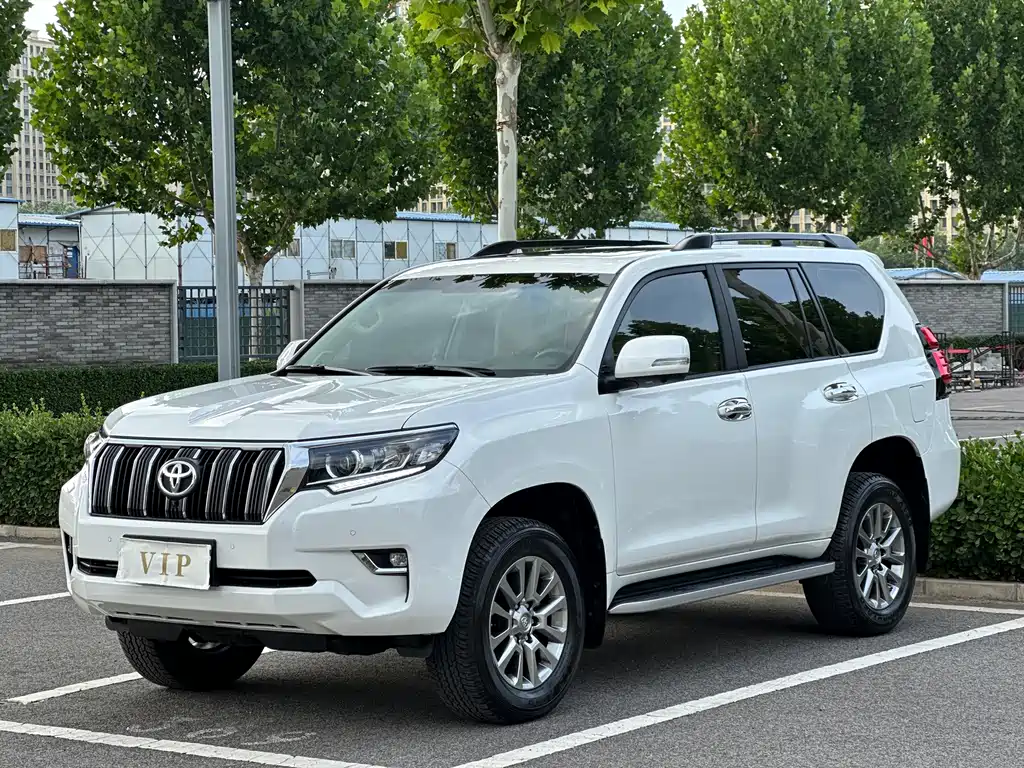 Toyota Prado 2019 — фото 1