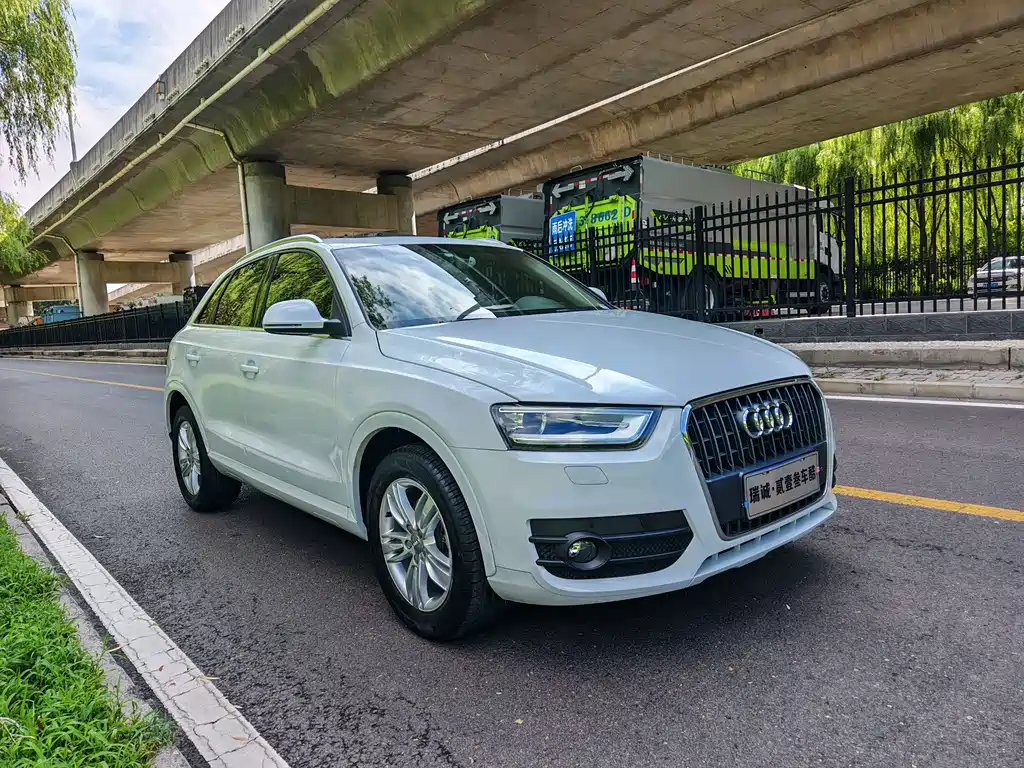Audi Q3 2015 — фото 3