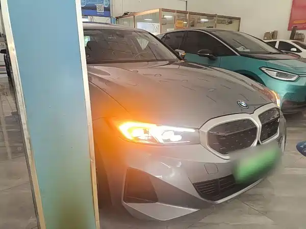 BMW i3 2023