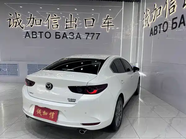 Mazda 3 Axela 2023