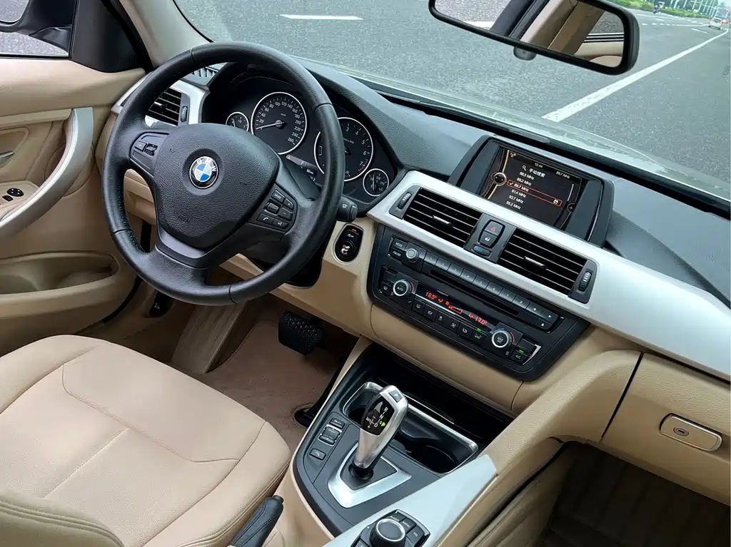 BMW 3 Series 2014 — фото 10