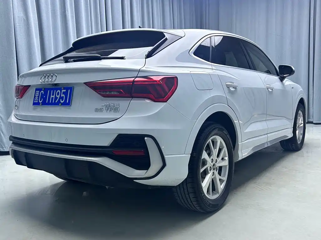 Audi Q3 Sportback 2022 — фото 18
