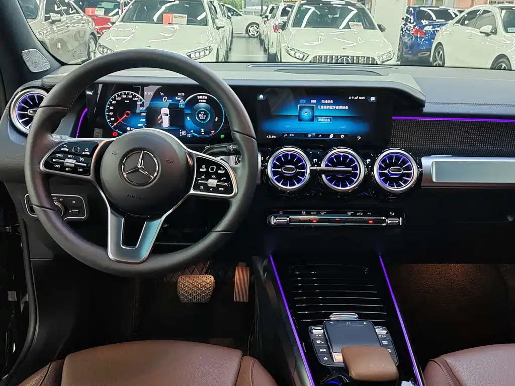 Mercedes-Benz GLB 2023 — фото 12
