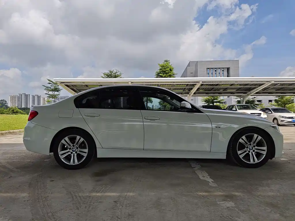 BMW 3 Series 2012