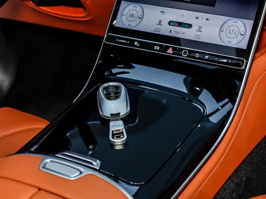 Mercedes-Benz Maybach S-Class 2022 — фото 28