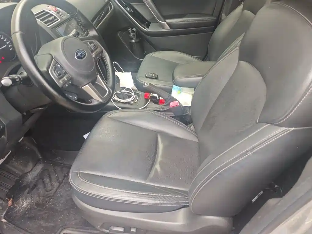 Subaru Forester 2017 — фото 12