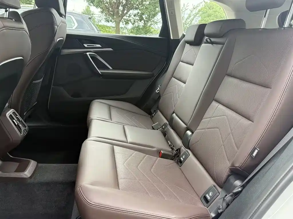 BMW X1 2025 — фото 11