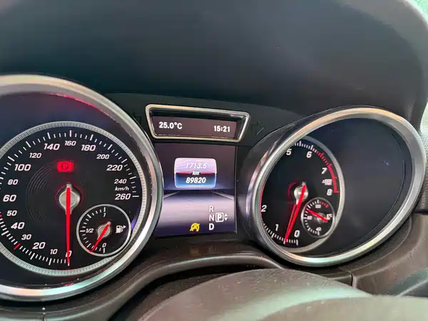 Mercedes-Benz GLE 2016