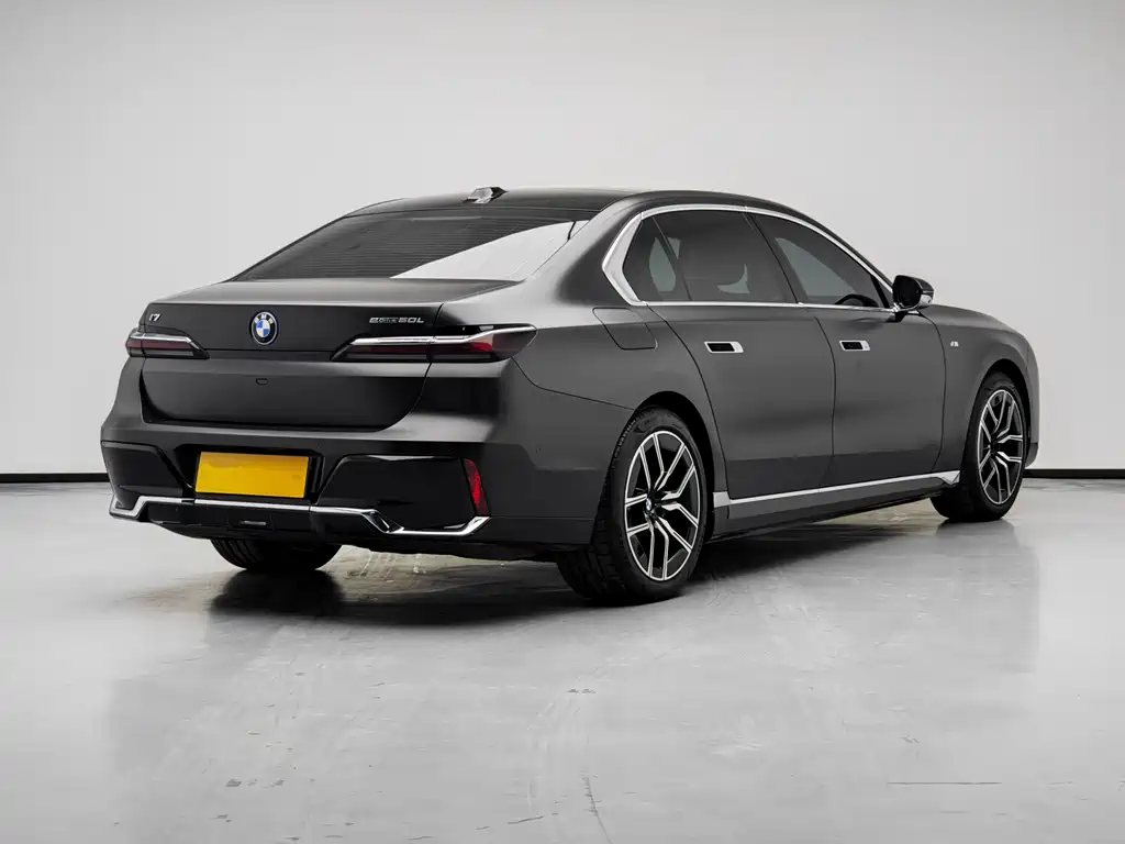 BMW i7 2023