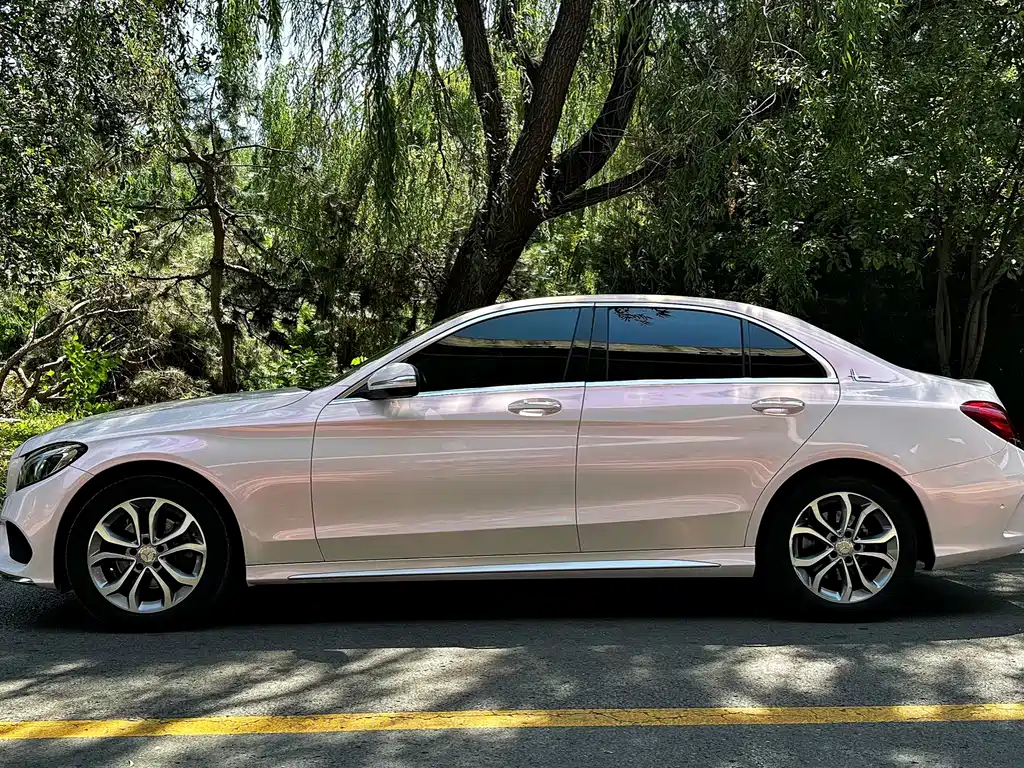 Mercedes-Benz C-Class 2017