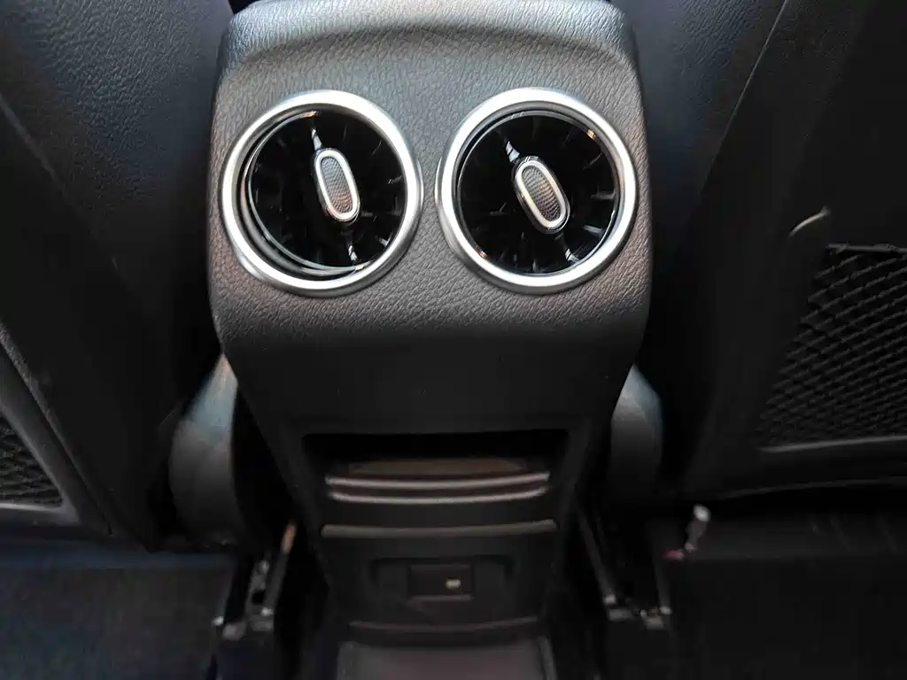 Mercedes-Benz GLA 2021 — фото 17
