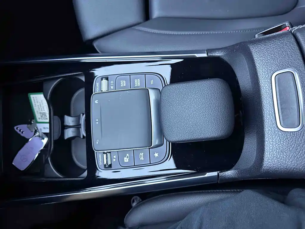 Mercedes-Benz GLA 2021 — фото 15