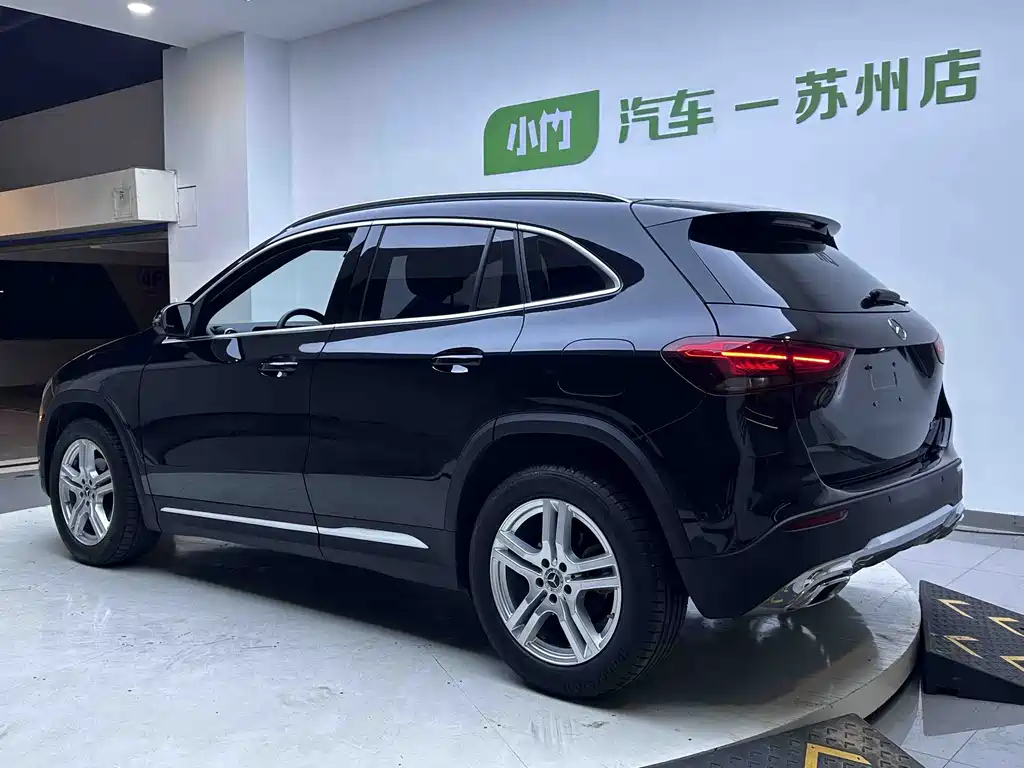 Mercedes-Benz GLA 2021