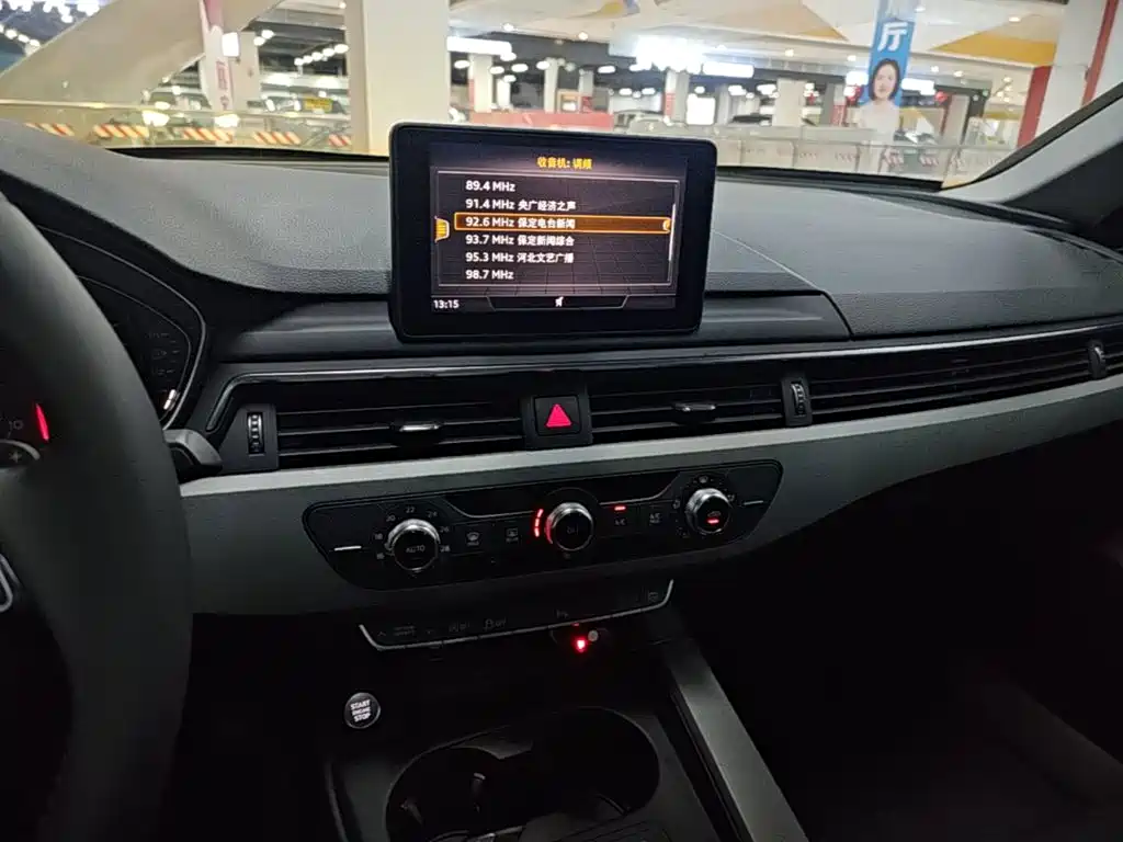 Audi A4L 2018 — фото 13