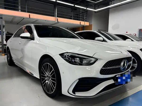 Mercedes-Benz C-Class 2024