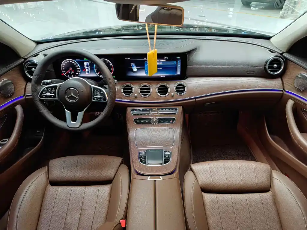 Mercedes-Benz E-Class 2020 — фото 6