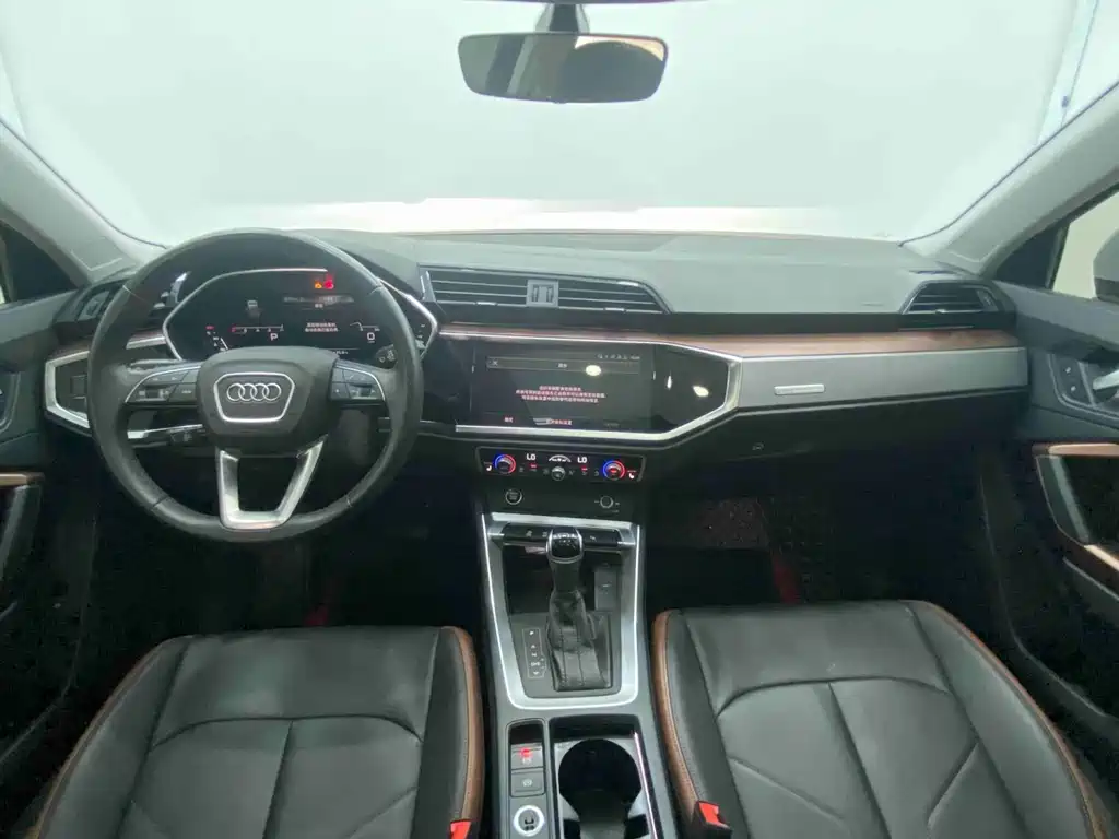 Audi Q3 2022 — фото 10